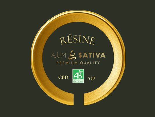 Résine de CBD Bio pure, pressée à froid au Domaine Aum Sativa Lozère